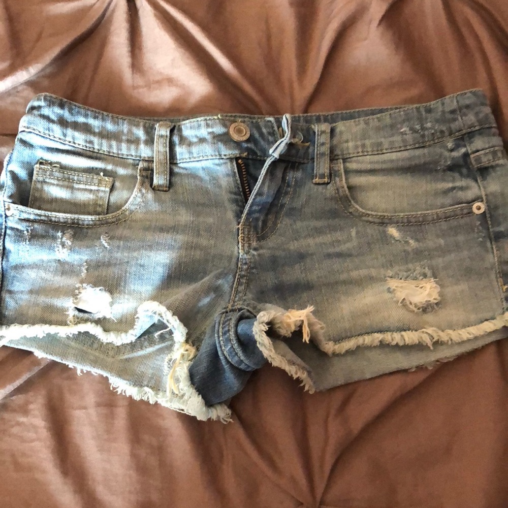 Size 5 distressed jean shorts